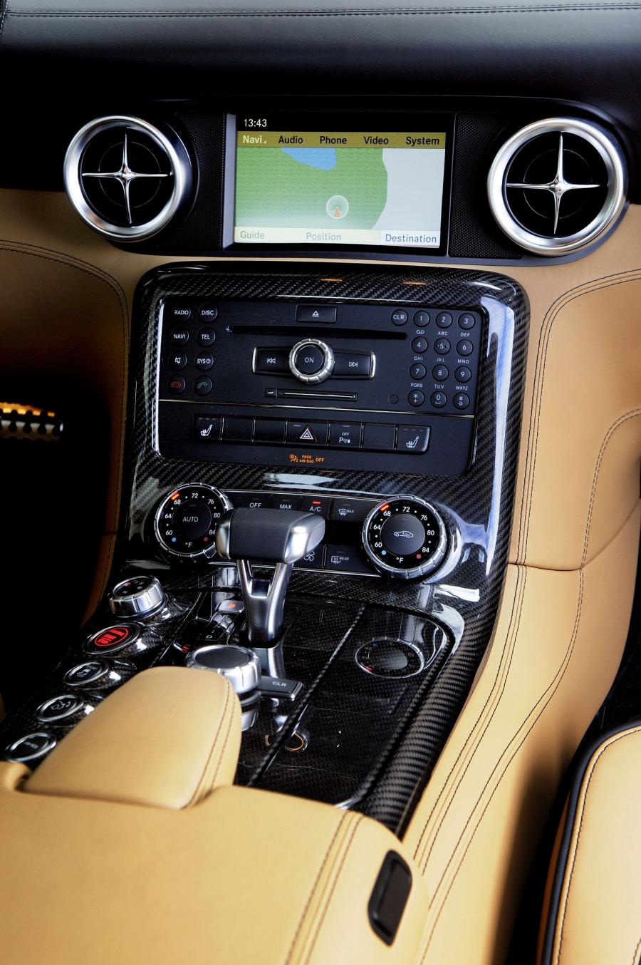  Mercedes-Benz SLS AMG 2010 года  (фото 307 из 526)